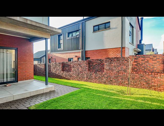 3 BEDROOM TOWNHOUSE FOR SALE IN KYA SANDS